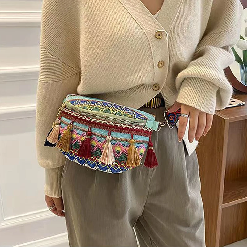 Crossbody Bag Ethnic Wind Chest Bag Female Spring and Summer New Ladies Shoulder Diagonal Tassel Decoration Ladies Backpacks