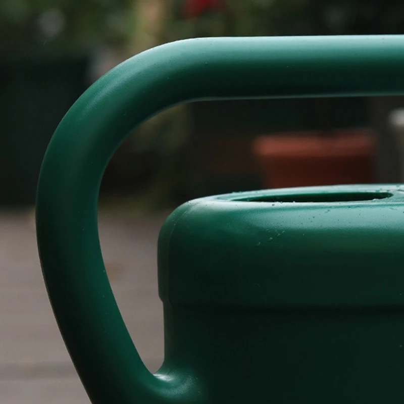 Berkebun penyiraman dapat kapasitas plastik dengan nozel panjang penyiraman Pot untuk balkon sayuran menanam bunga percikan