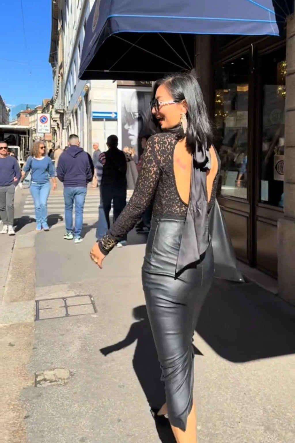 여성용 새틴 리본 레이스 바디수트 부드러운 레이스 조절 가능 라운드 넥 토널 새틴 타이 긴팔 노백 세미 시어 바디수트 새로운 여성 패션 의상