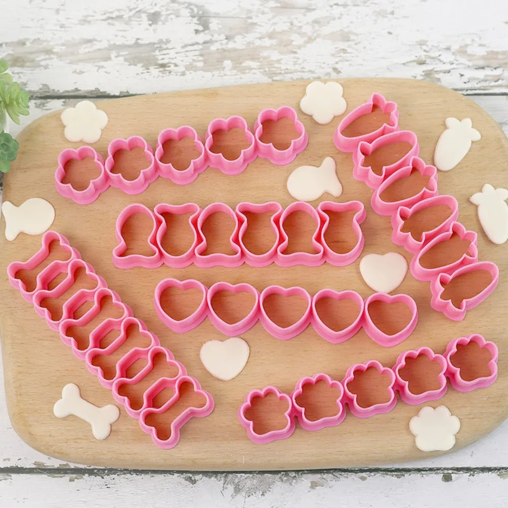 Mini Goldfish Cookie Cutters Fish Shaped Treats Plastics Baking Mold Small Bone Dog Paw DIY Cake Mould Pet Baking Tools