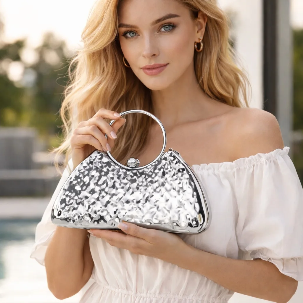 New Iron Box Modeling Bag Shoulder Crossbody Fashion Personality Celebrity Dinner