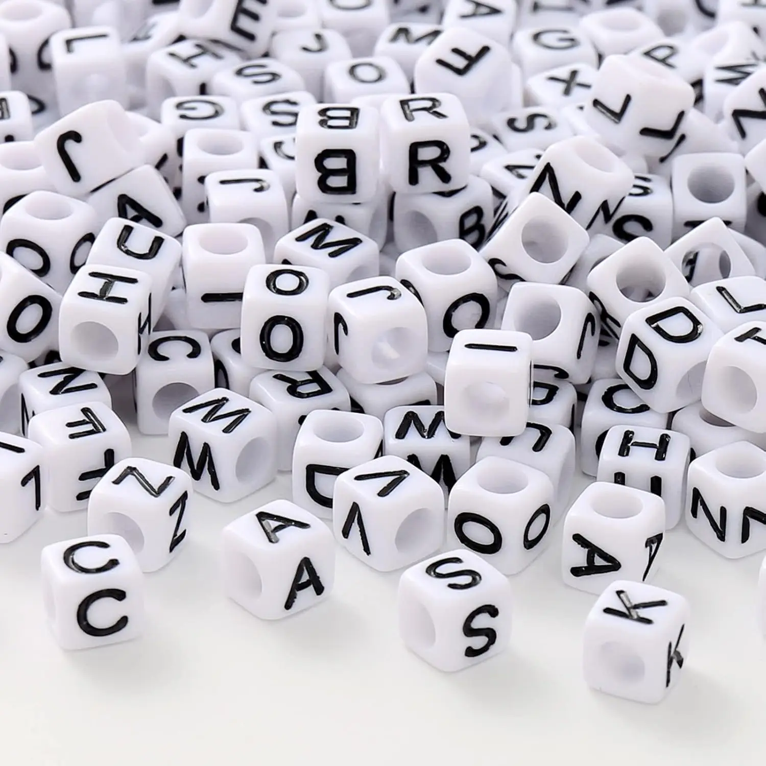 1000 pçs letras grânulo 6x6mm contas do alfabeto inglês para fazer jóias diy nome personalizado corrente acessórios crianças brinquedos