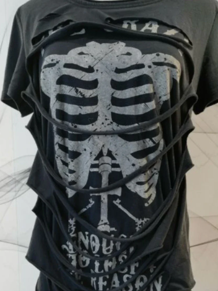 Falso in due pezzi T-shirt da donna Streetwear Hip Hop Goth Top Harajuku Grunge Y2k Top Vintage Black Skull Strappato Hollow Tees 2024