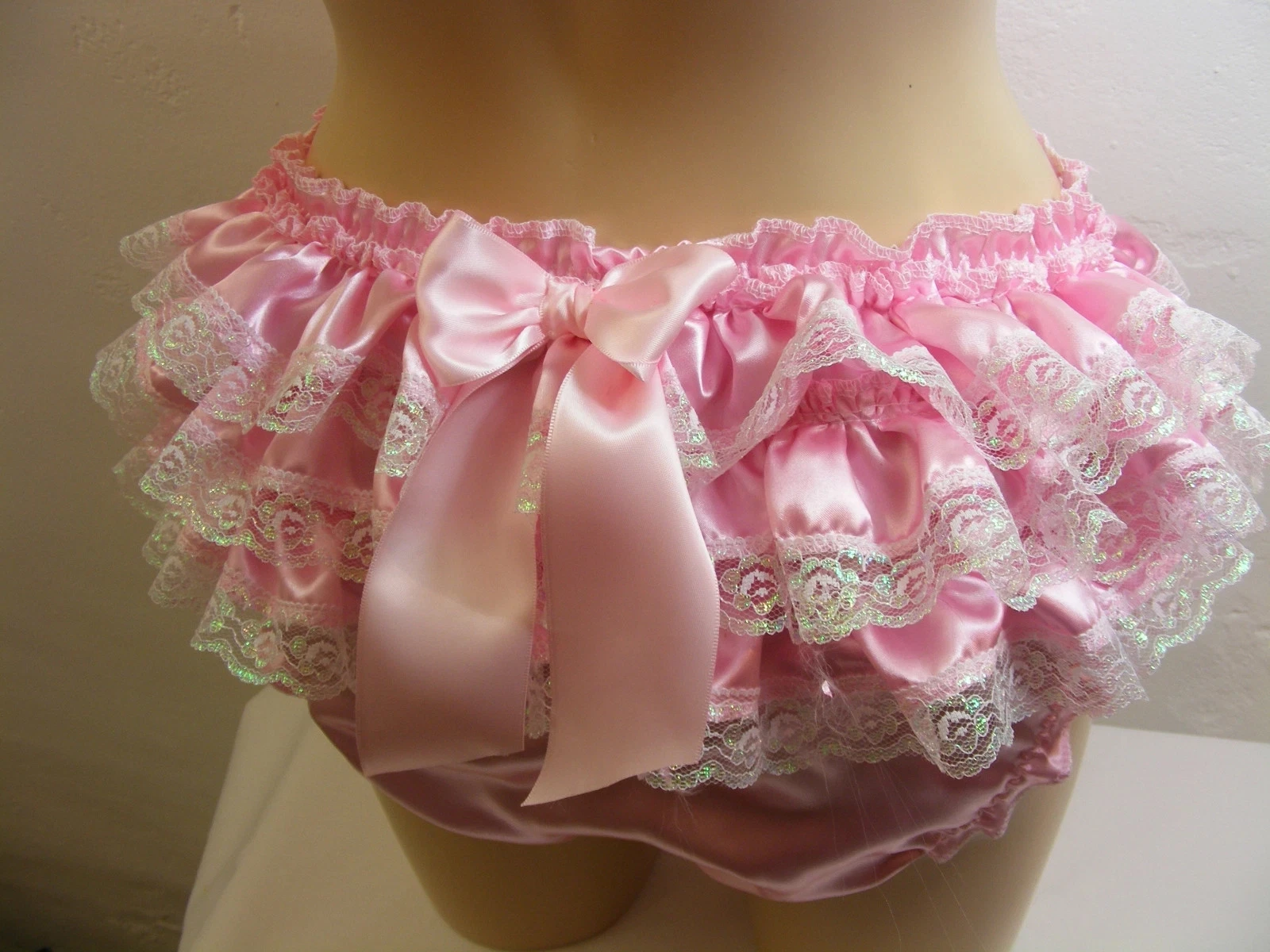 

Role playing adult maid dress up effeminate pink satin pleated patchwork lace lace underwear men's underwear underwear underwear