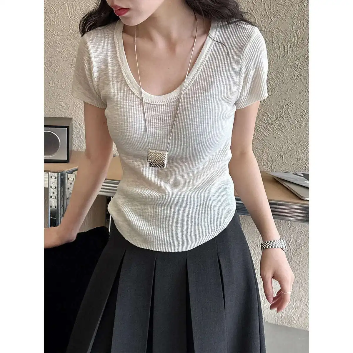 

Casual Korean Style U-neck Shoulder Short Sleeved Women's Summer New Collection Waist Cinching Slimming T-shirt Versatile Base