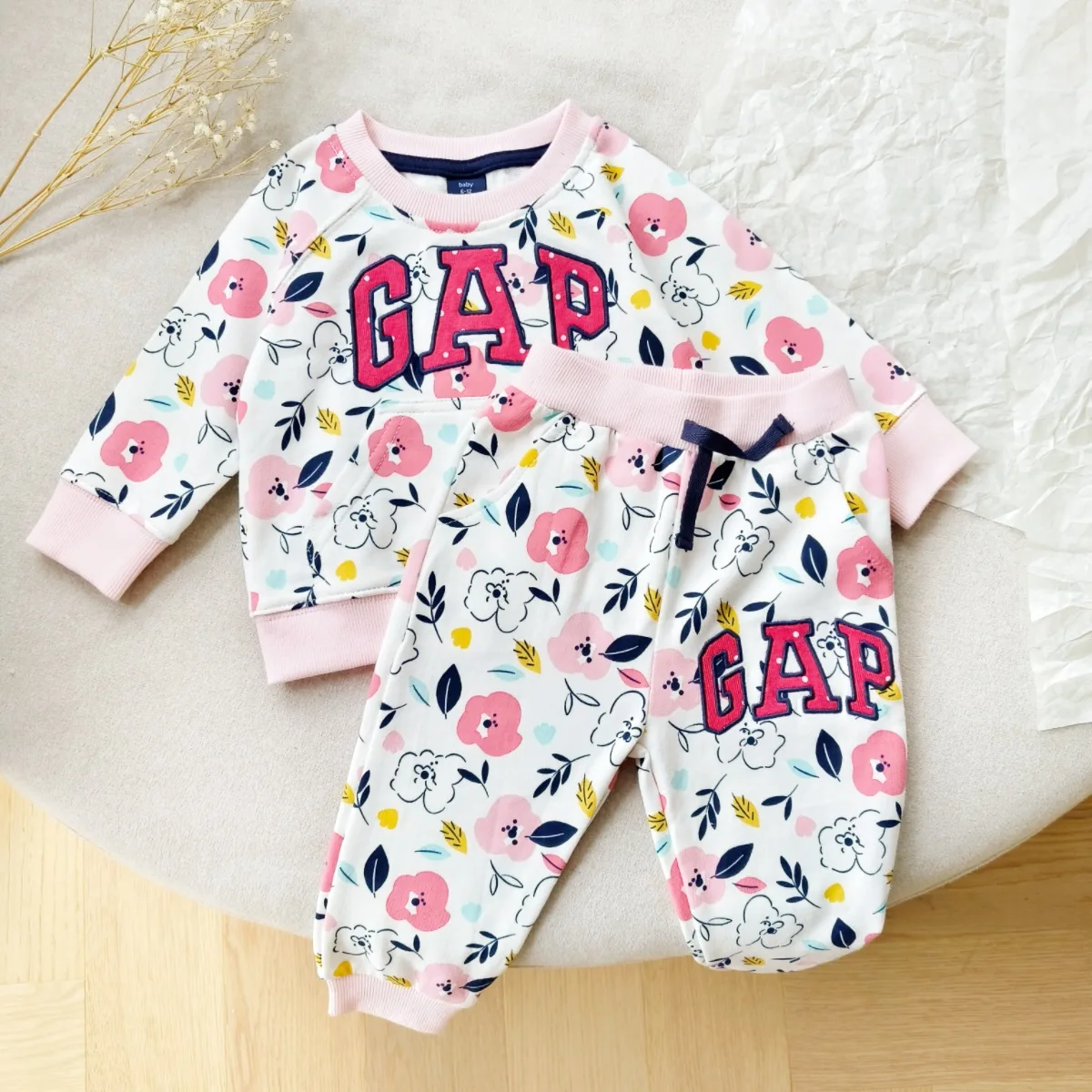 Boys' Set: Children's Spring/Autumn Sporty Casual Color-Block Cartoon Letter Sweatshirt + Pants 2-Piece Ensemble for Kids