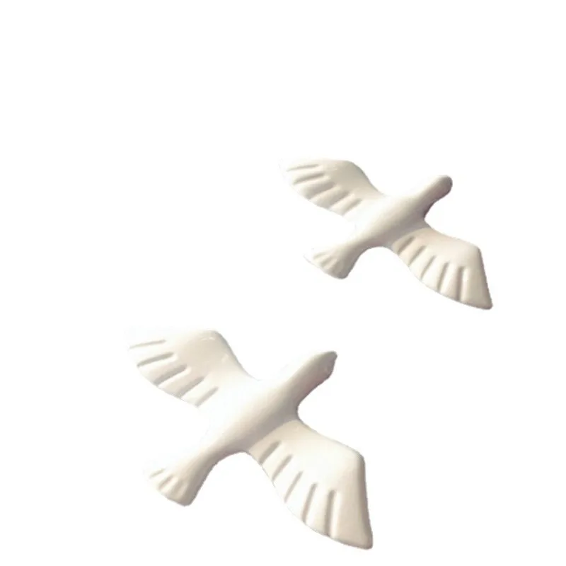 Vintage White Literary Dove Couple Brooches for Women Men Animal Peace Dove Pins Badge Friendship Jewelry Gift Wholesale