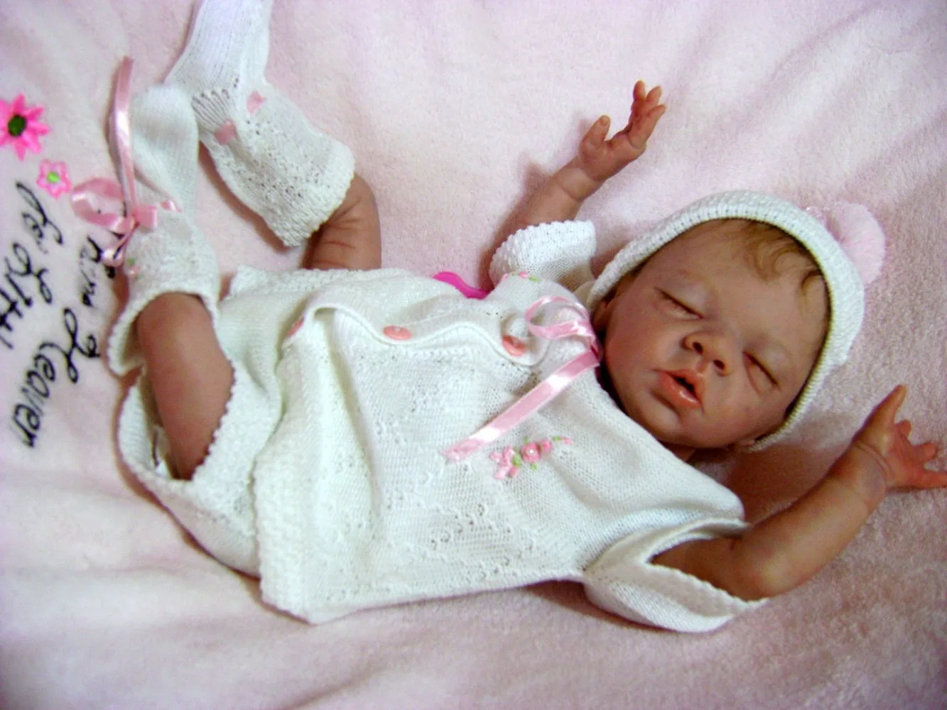 15 Inches Reborn Doll Kit Daisy Newborn Sleeping Baby Unpainted Doll Parts DIY Blank Reborn Vinyl Doll Kit