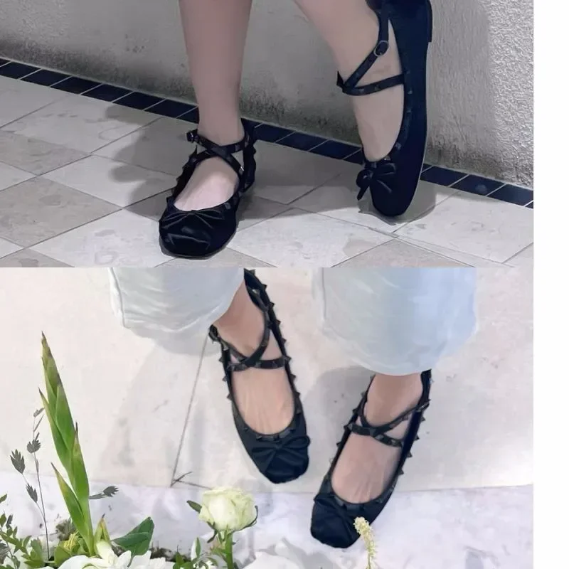 V Family Riveted Satin Ballet Shoes Female 2023 New Bow French Single Shoes Flat Bottom Mary Jane Princess Shoes Luxury