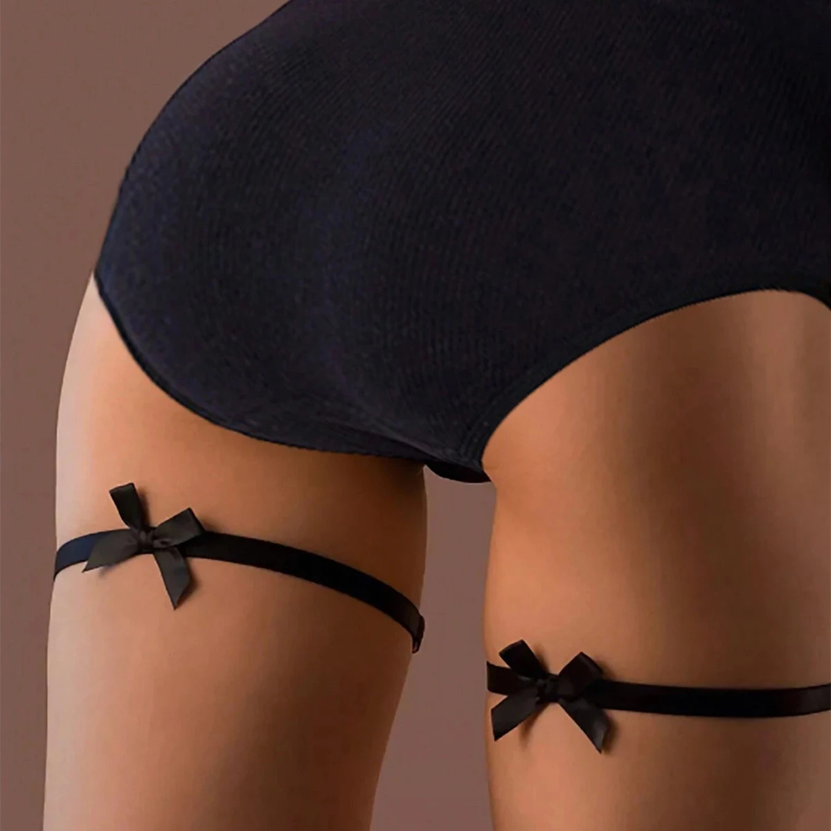 Набор из 2 предметов, женское эластичное регулируемое кольцо на бедро с бантом, ремешок для ног Pure Desire, милое украшение для тела с аксессуарами для свидания и вечеринки