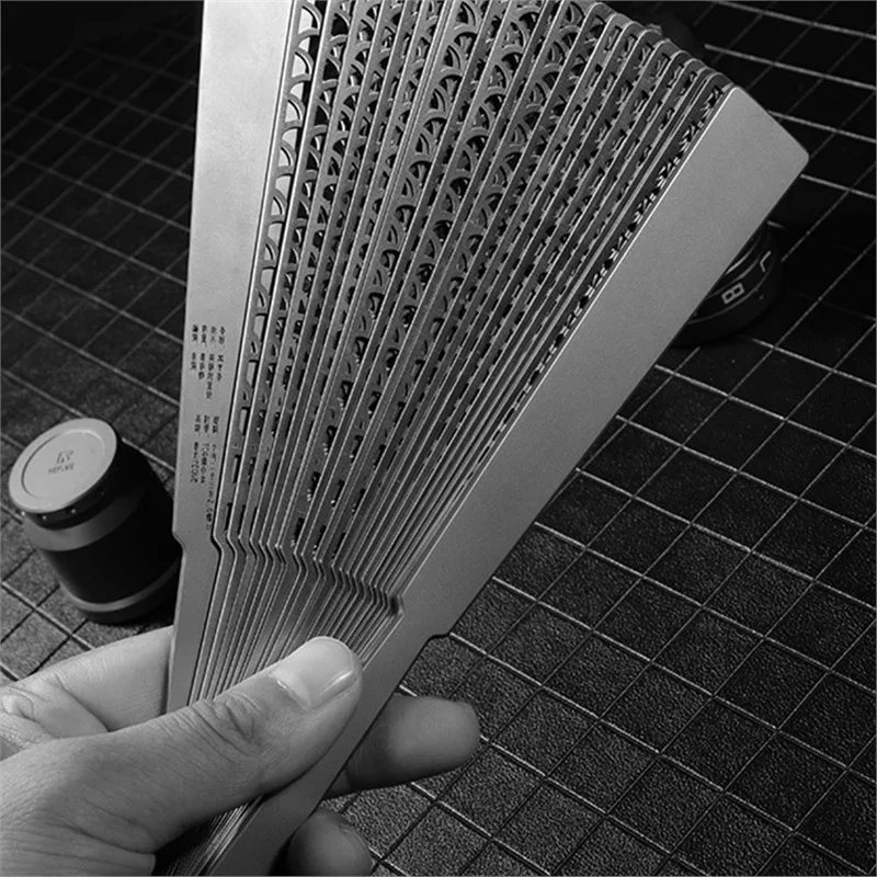 Titanium Alloy Folding Fan Dragon Scale Antique Metal Self-Defense Portable Bone Fan Tai Chi Kung Fu Tactical Fan