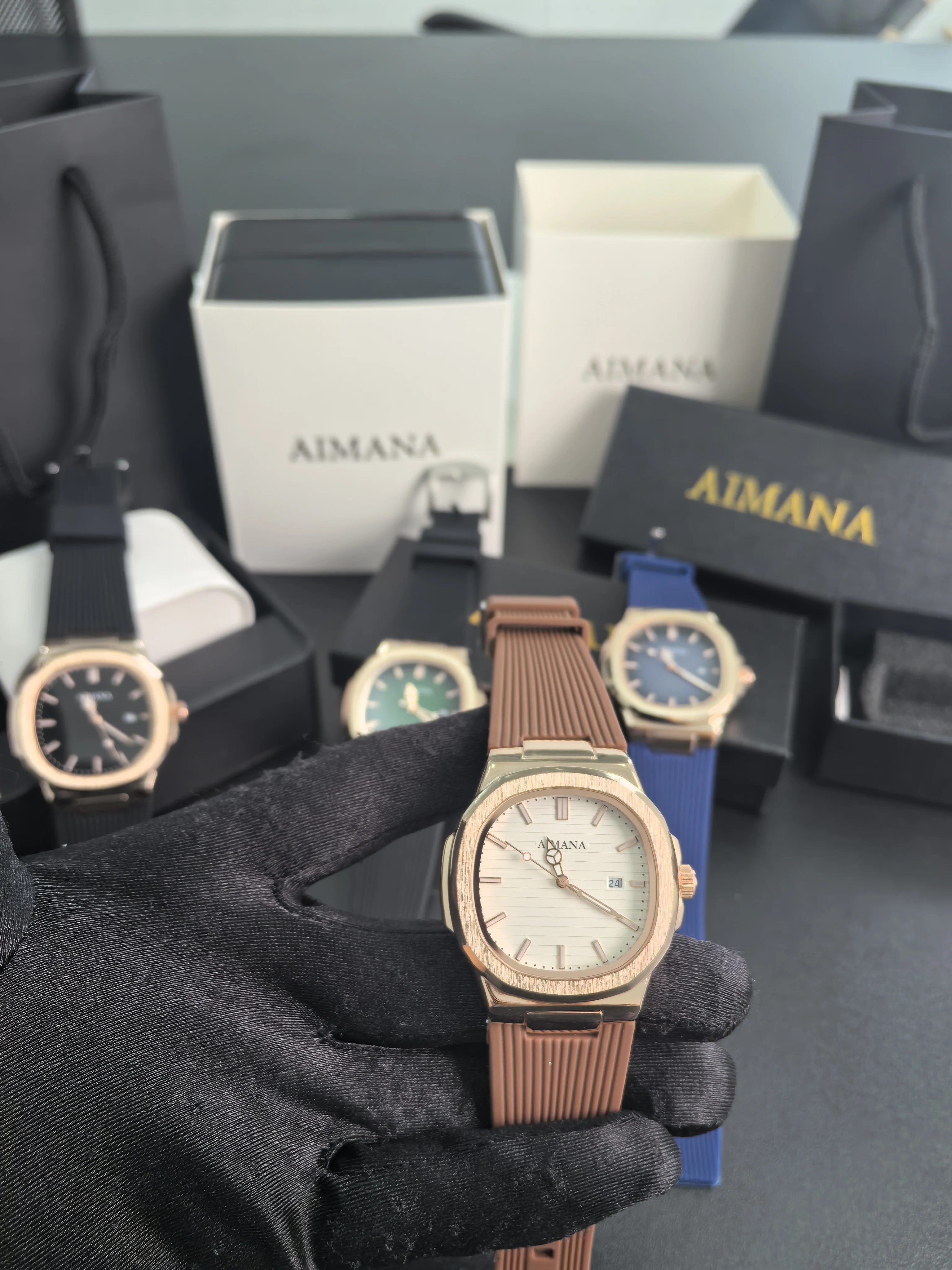 ساعة ذهبية وردية للجنسين بسوار سيليكون ساعة عصرية للرجال والنساء