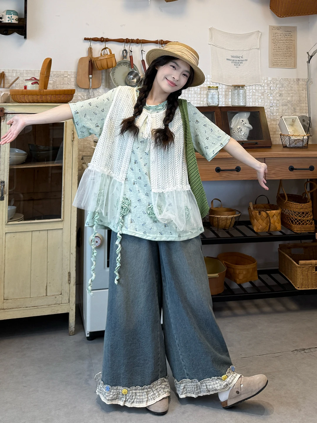 

plus Size Lace Crop Top And Wide Leg Pants Set Summer Casual Loose Fit Floral Print Inner Wear Korean Style Office Commute