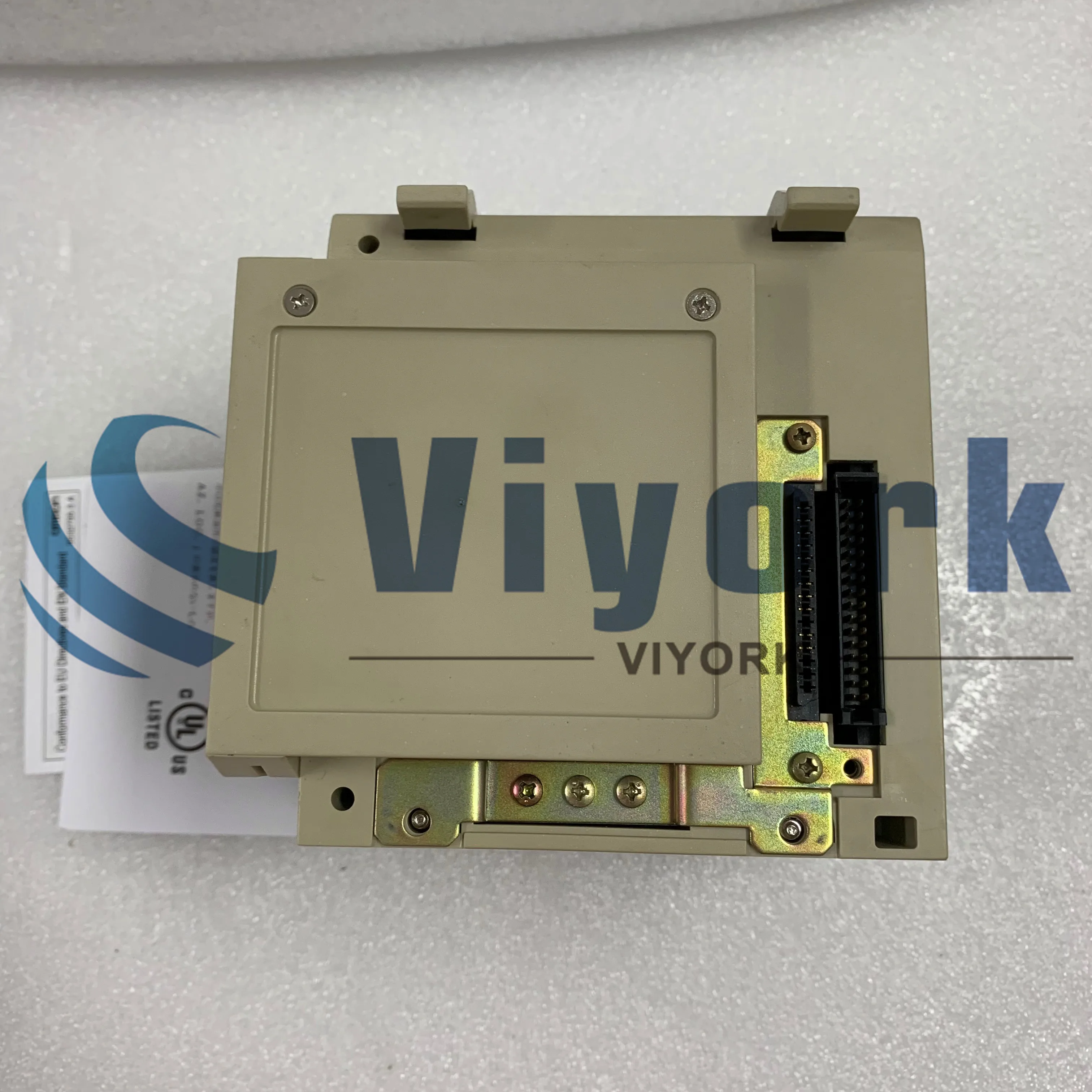 C200HS-CPU21-E SYSMATIC CPU 모듈(RS232 및 AC 전원 공급 장치 포함) 50/60HZ 새 제품