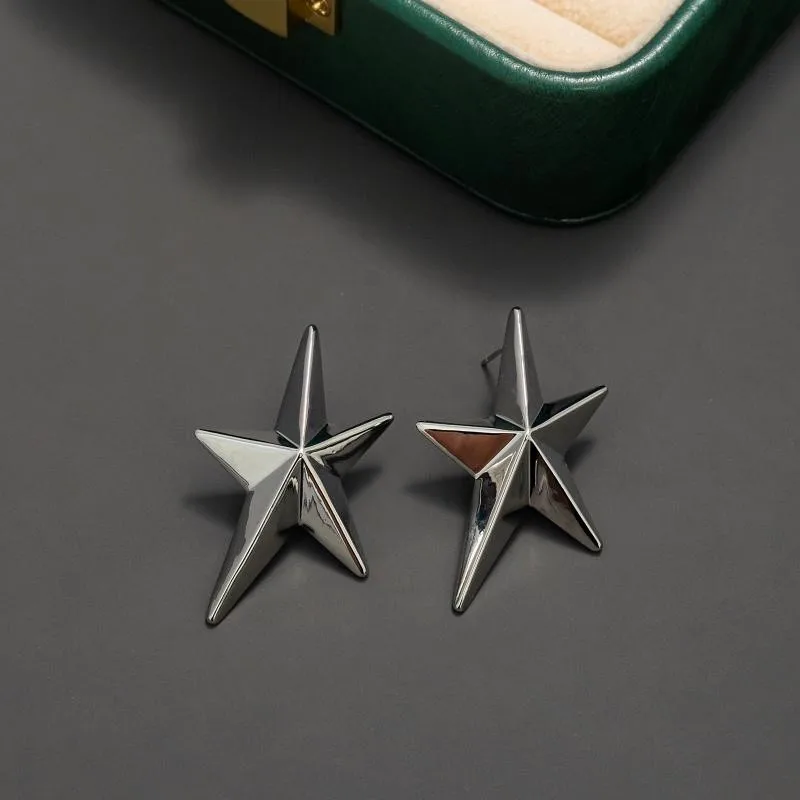 XIALUOKE Simple Metal Geometric Five-pointed Star Earrings For Women European American Style Earrings Independence Day Jewelry