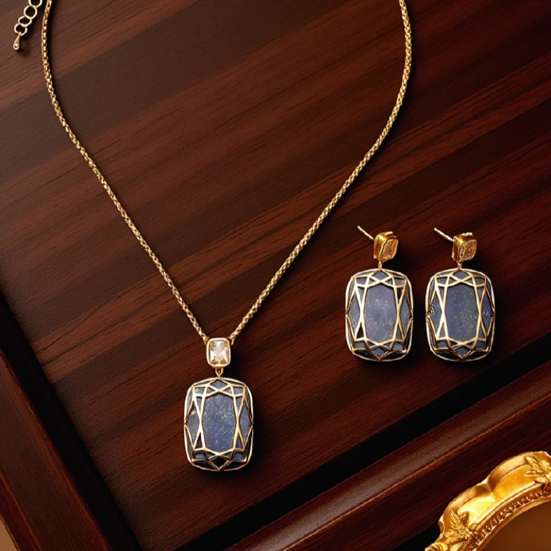 

3pcs Elegant Vintage Jewelry Set for Women Hollow Geometry Necklace Palace Retro Choker Bridal Wedding Earrings Party Gift