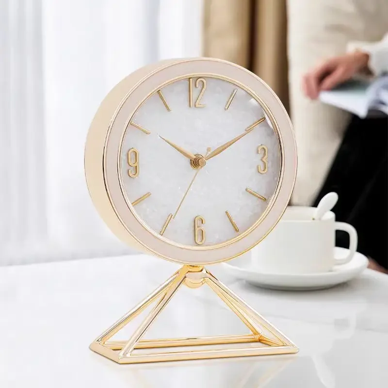 Luxury Metal Desk Clocks Round Nixie Silent Unique Mini Table Clocks Design Nordic Watch Cute Office Clock Home Decoration