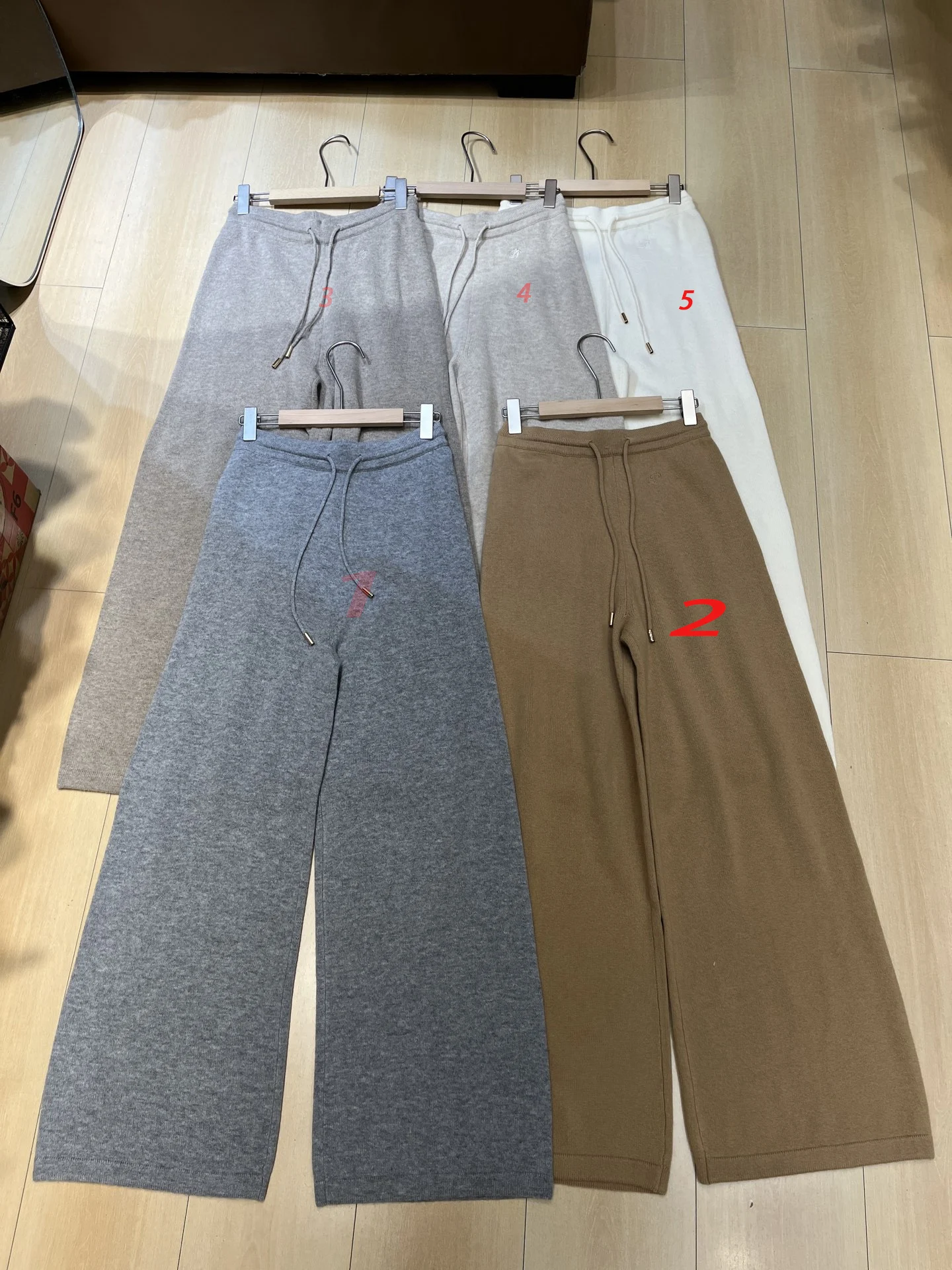 2026 Autumn/Winter New High-Quality Fashionable Casual Cashmere Pants For Women