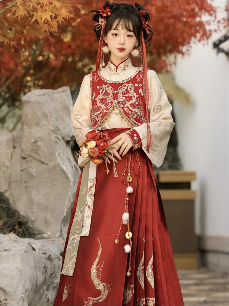 A red gold-woven dress for toasting can be worn daily as new Chinese-style sleeved top with embroidered waistcoat
