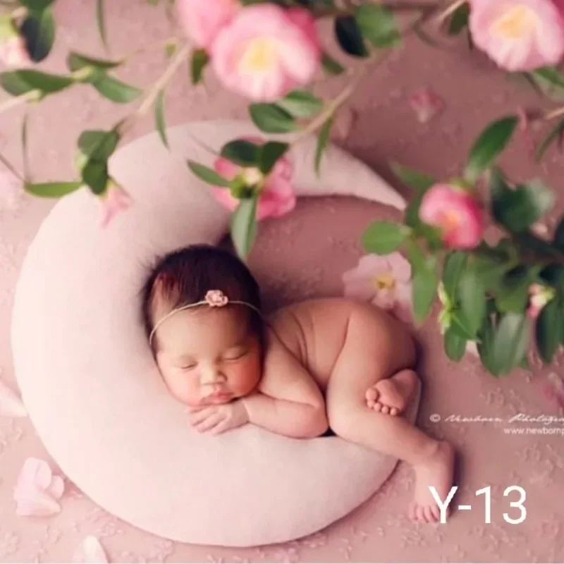 Crescent Moon Star Shaped Soft Cushion Posing Prop Fluffy Pillow Indoor Studio Portrait Hundred Day Photoshoot Layout Accessory