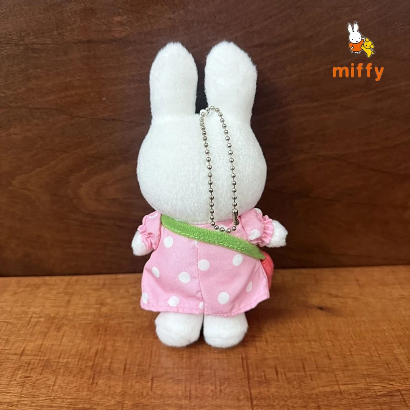 Kawaii Miffy peluche poupée dessin animé fraise sac à bandoulière lapin moelleux peluche jouet mode Dopamine Anime accessoires filles cadeaux