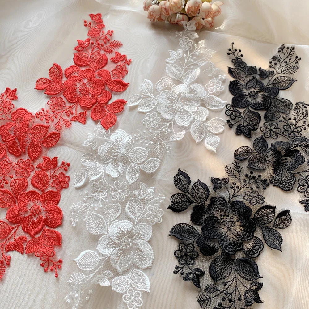 4 Stück = 2 Paare. Schwarz-Rote Rayon-Spitzenblumen mit Spiegeleffekt. DIY Hochzeitsschleier, Kinderkleidung, Applikations-Nähzubehör, RS2506113 – Detail 3