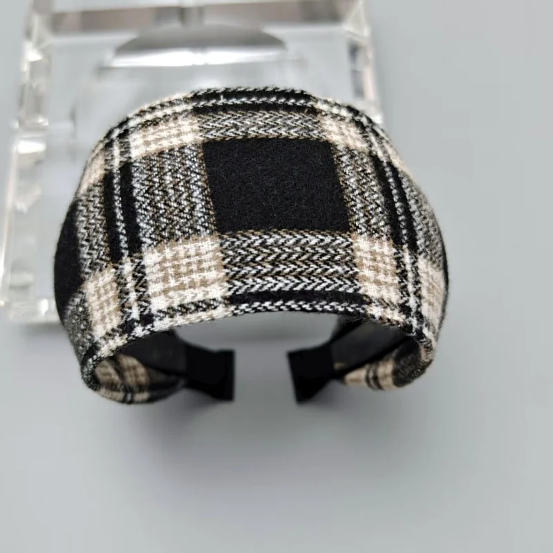Herbst Winter Verdicktes Plaid Gestrickte Haarspange Stirnband für Frauen mit Zähnen Anti-Rutsch-Abdeckung Weißes Haar Breiter Rand Haarband – Detail 4