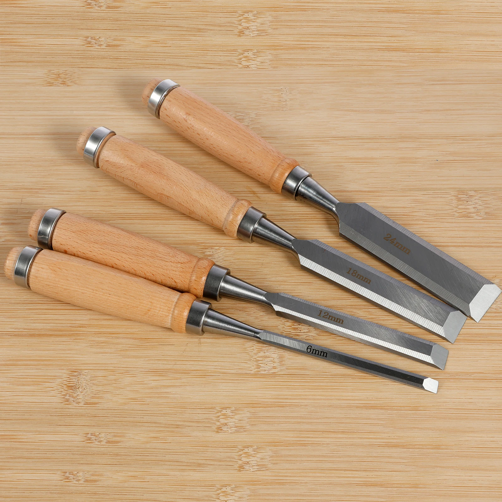 

4Pcs Wood Chisel Set Chrome Vanadium Woodworking Chisel Tool Multipurpose Wood Whittling Cutter with Anti Slip Handle Carpenter