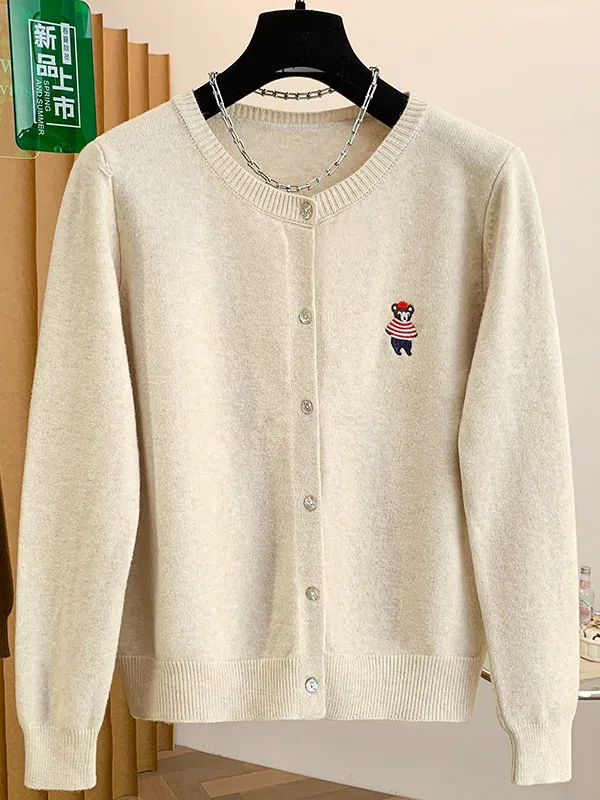 Maglione lavorato a maglia casual da donna coreano giapponese di grandi dimensioni con ricamo orso cardigan aperto adatto comodo tutto abbinato