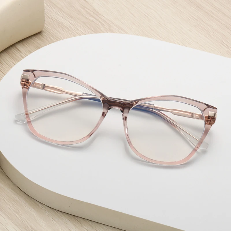 موضة جديدة TR النساء القط العين مكافحة الضوء الأزرق التقدمية متعددة البؤر نظارات للقراءة السيدات مد البصر نظارات تبدو بالقرب من بعيدا
