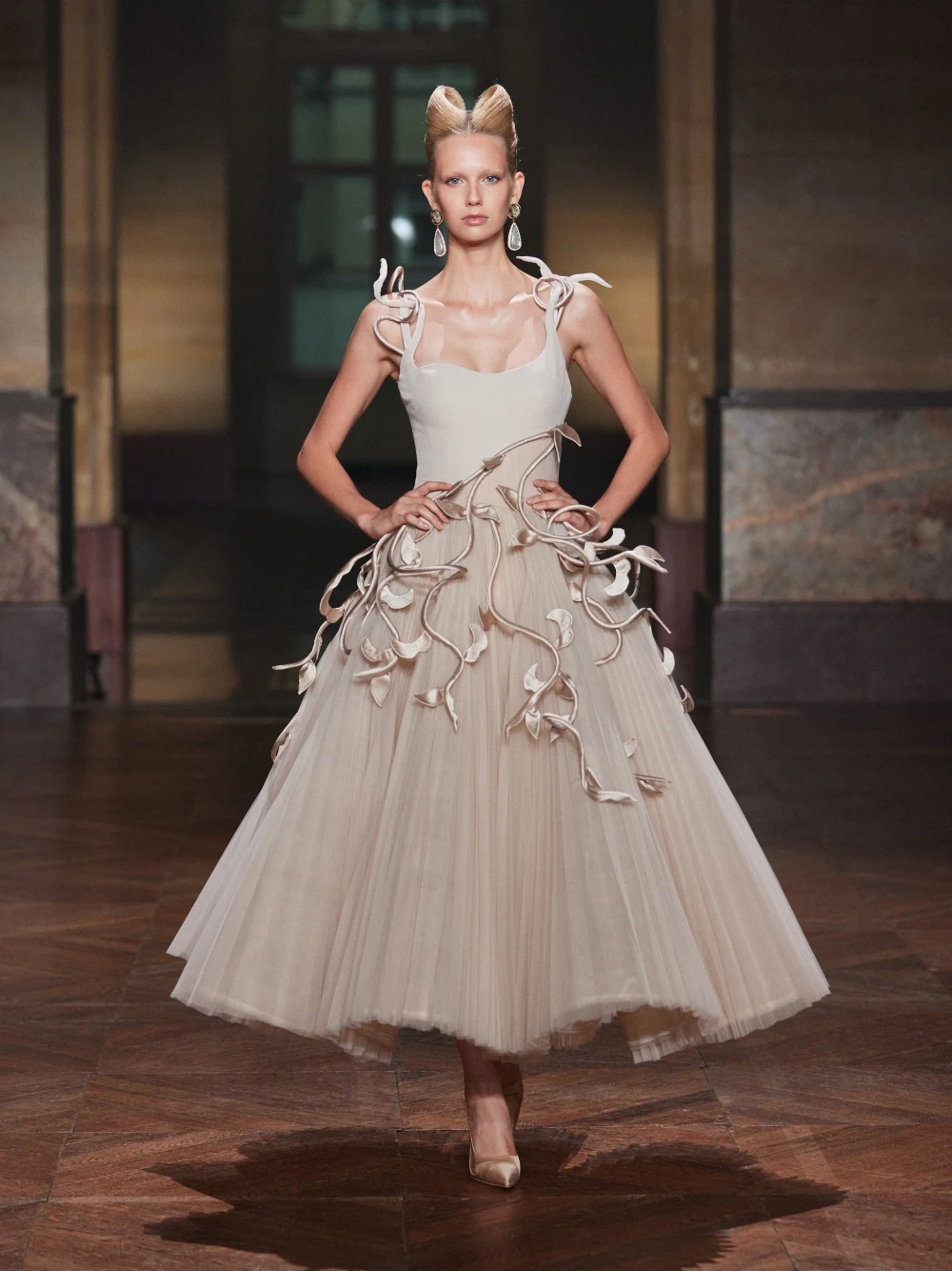 Haute Couture 3D Embellished Tulle Evening Gown Ethereal Sweetheart Neck Sleeveless Formal Cocktail Prom Dress Customized
