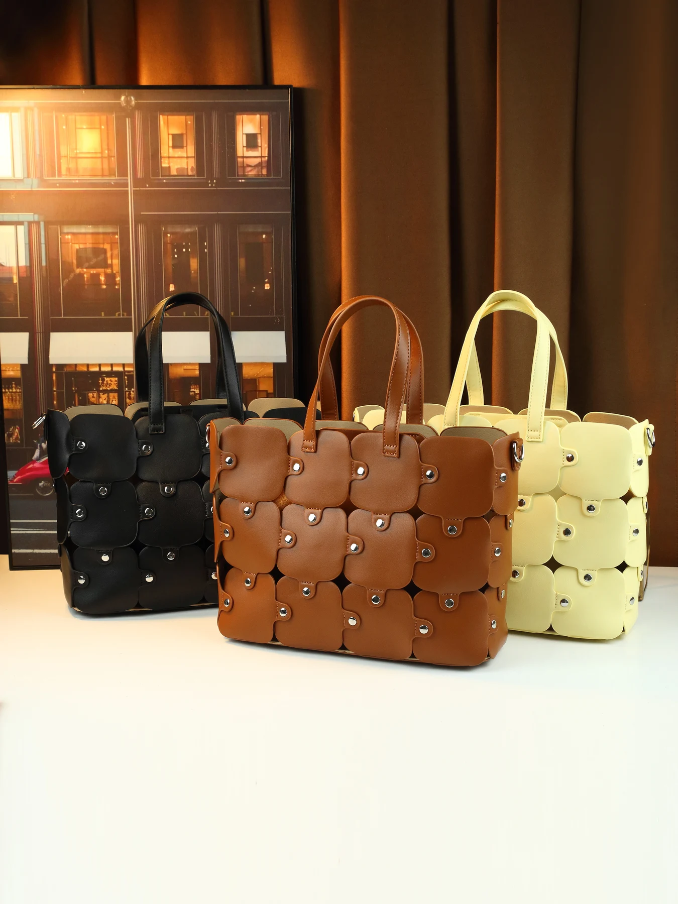 New creative geometric splicing large-capacity portable bucket bag, versatile and convenient child and mother bag