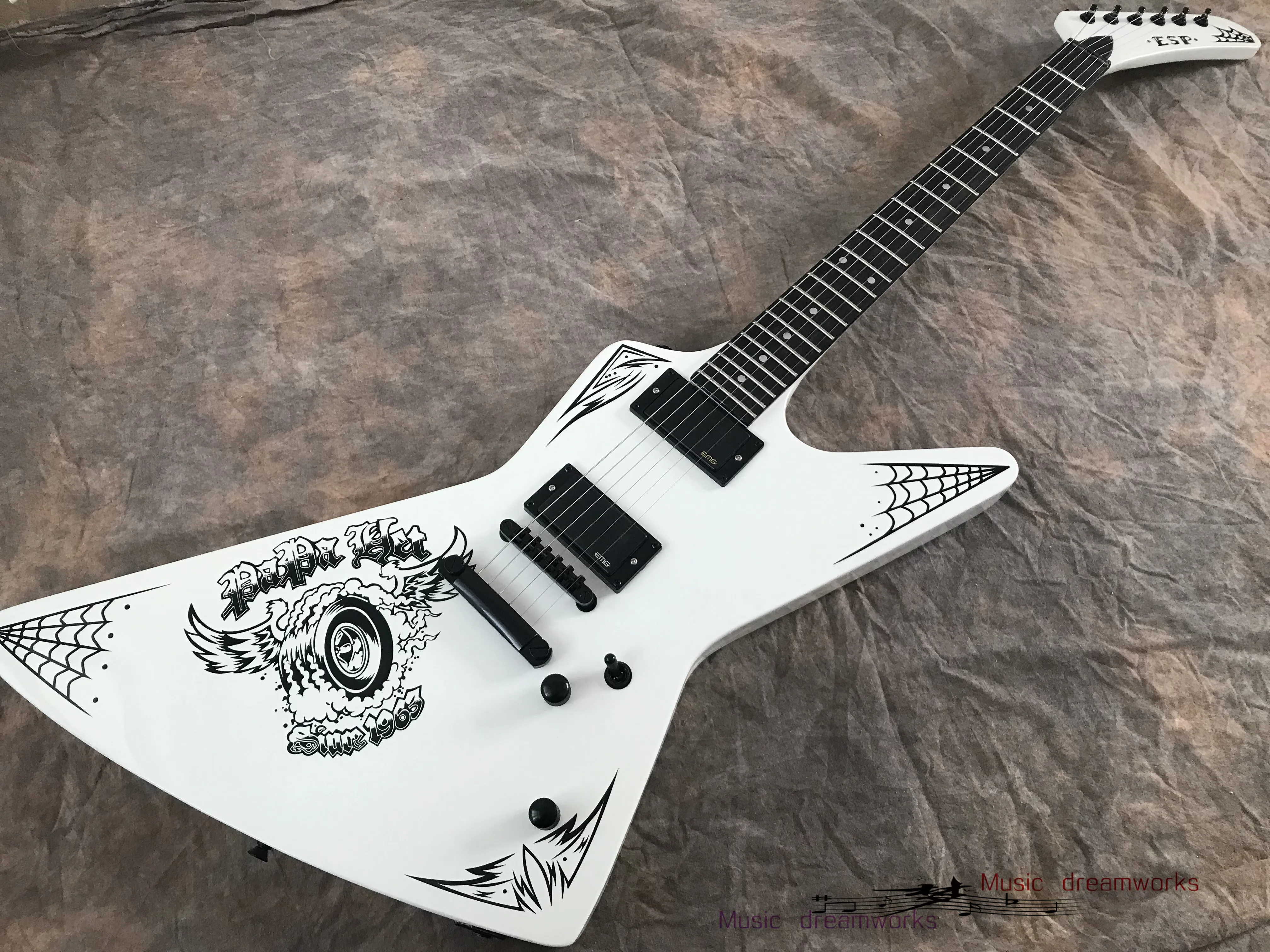 China\'s OEM  becoda black electric guitar  ES p White color, black pattern of individuality