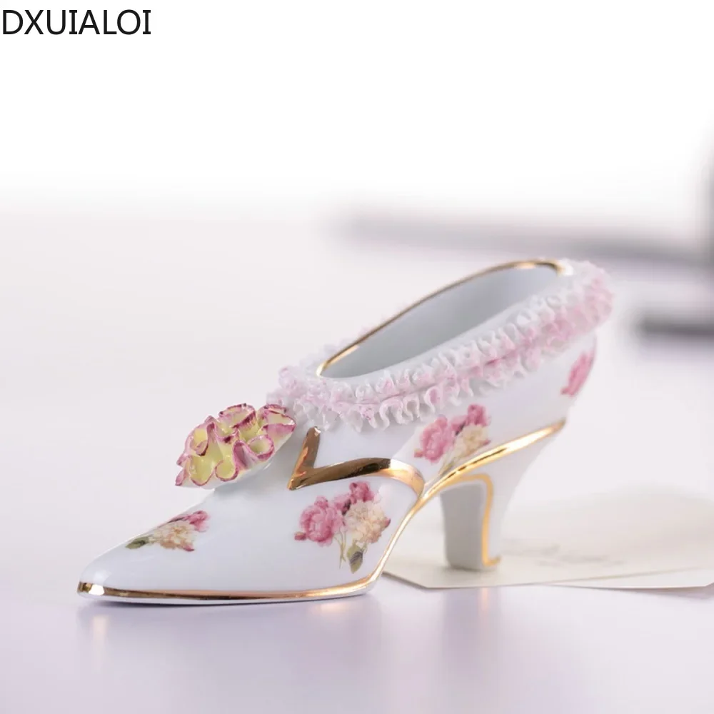 European style porcelain shoes, fashion wedding gifts, home decorations, home decorations, ceramic crafts, ceramic high heels