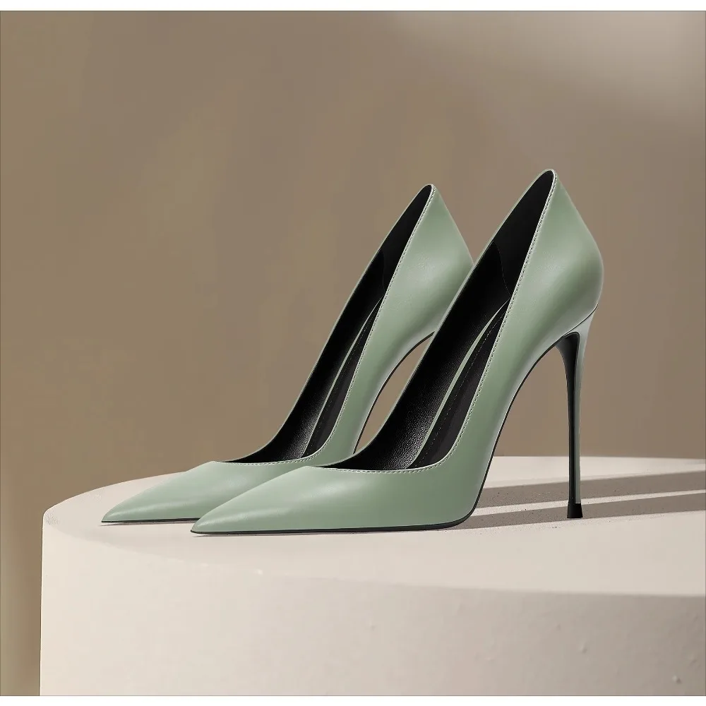 أحذية نسائية جديدة لعام 2025 بكعب عالٍ باللون الأخضر الداكن بمقدمة مدببة أحذية نسائية من الجلد الطبيعي بكعب ستيليتو #1