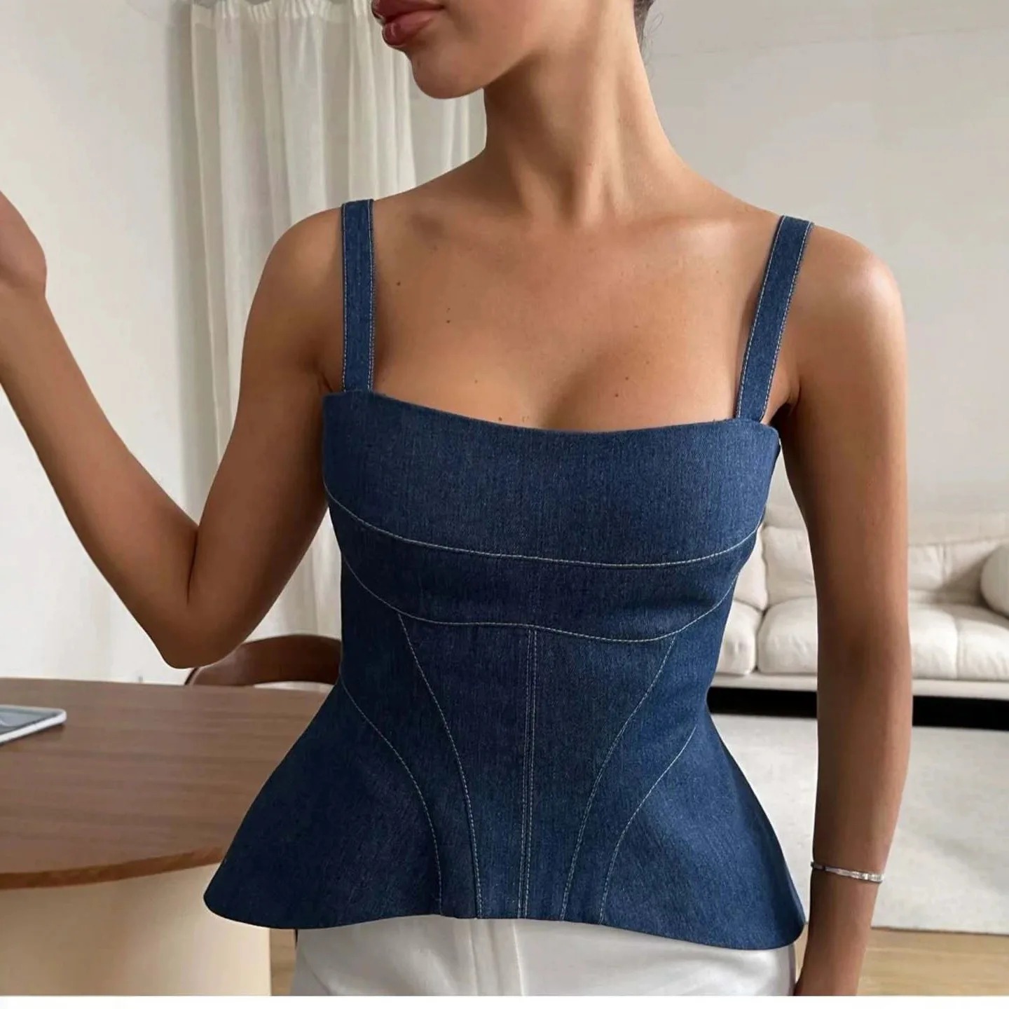 Sexy Slim Fit Denim Vest Top Women's Fashion Outerwear Sleeveless Shirt Chinese Style Spring Collection for Young Adults