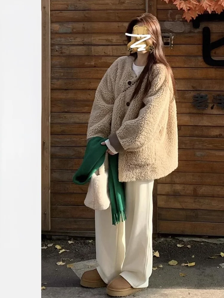 

Куртка из овечьей шерсти, флисовая женская куртка из акульей кожи, грубая абразивная решетка, зернистая песчаная галька, камня, рокки, флисовая гравировка