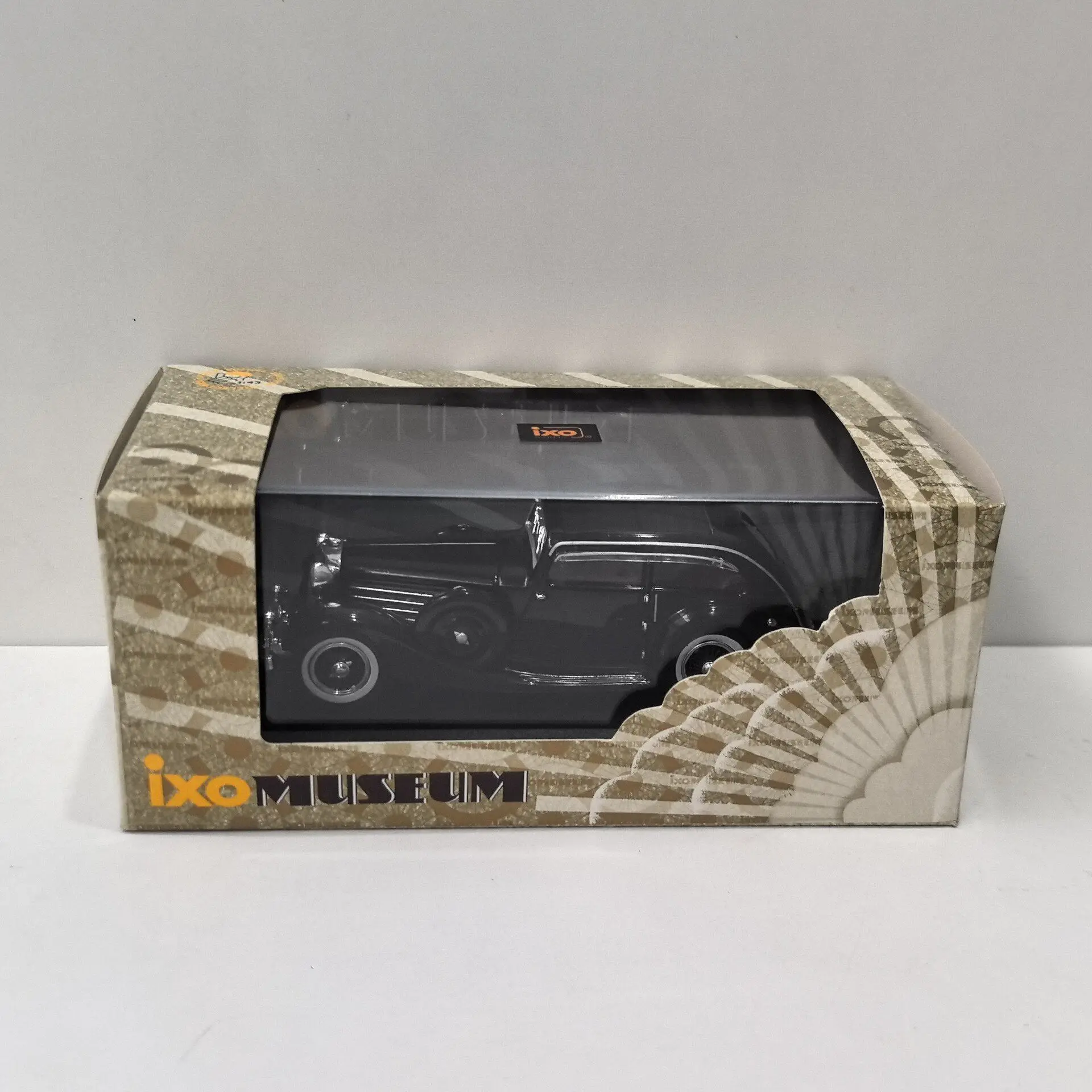 

Коллекционная модель автомобиля JAGUAR SS1 1935 24 из литого металла, масштаб 1/43, от IXO (Box Cracking Diecast)