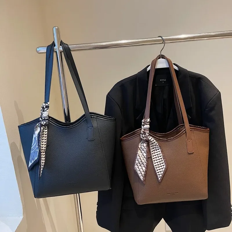 

2025 Women's Soft Leather Shoulder Bag - Lychee Texture Large-capacity Retro Tote | Casual Handbag for Daily & Vintage Style