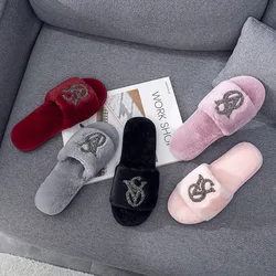 2023 Fashion Women&Men Soft Cloud Slippers Sneaker Men's Home Plush Fur Flip Flops Ladies Plus Size 44 45 Women's Shoes Slides