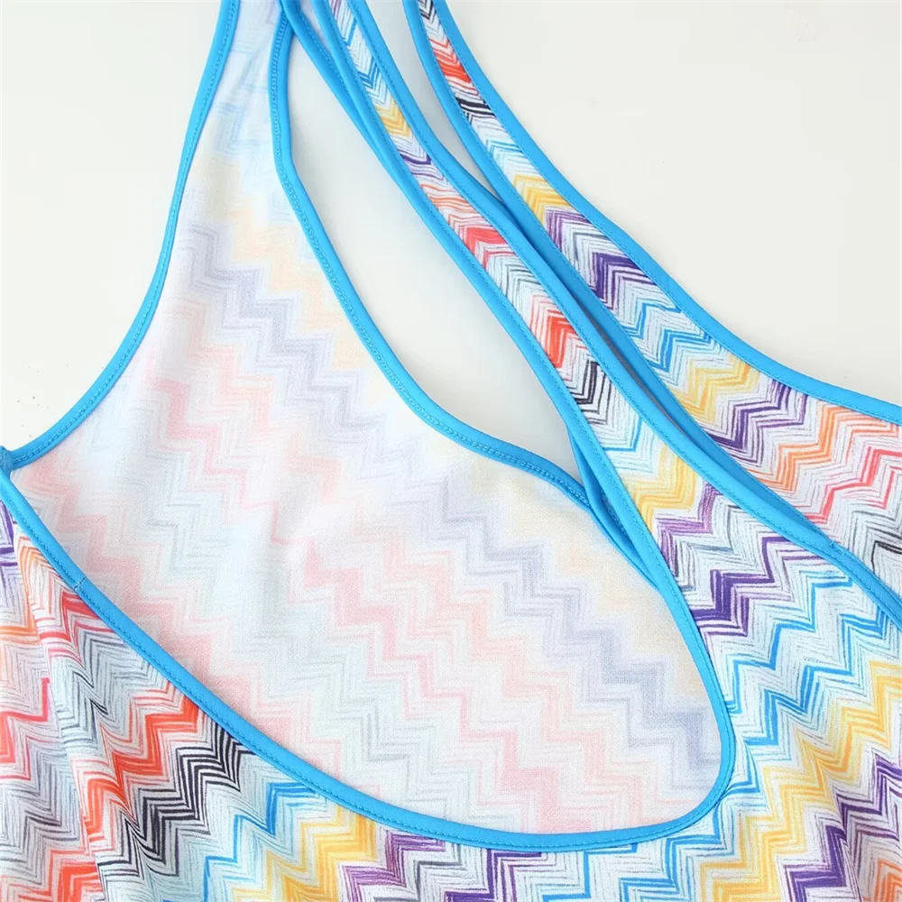 Novo design elegante e sexy feminino com gola de corte diagonal e vestido longo no peito estampado oco