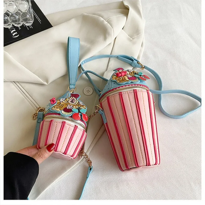 

Sweet Cute Pink Ice Cream Shoulder Bag Women Chain Stripe Stitching Mini Purse Ladies Fashion Personality Design Crossbody Bags