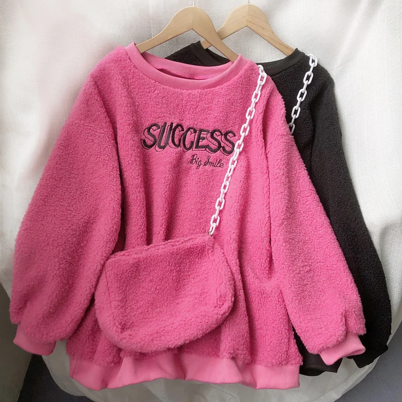 

2023 Fall Winter New O-Neck Lambswool Pullovers Korean Style Letter Embroidery Loose T-Shirt Casual Fleece All-Matched Tops