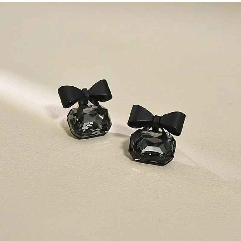 S925 silver needle new black bow crystal stud earrings simple and small retro temperament cold wind earrings dress matching