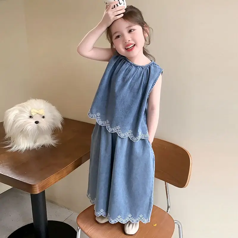 new fashion little girl stylish two-piece set for small and medium-sized children