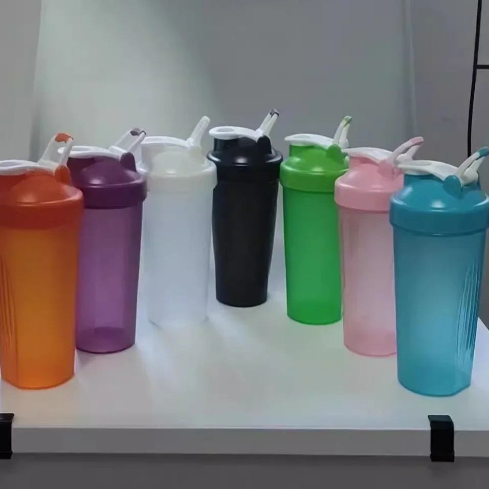 600ml Shaker Bottles Sport Water Cup Plastic Portable Leakproof  Stylish Design with Multiple Color Options Fitness Water Bottle