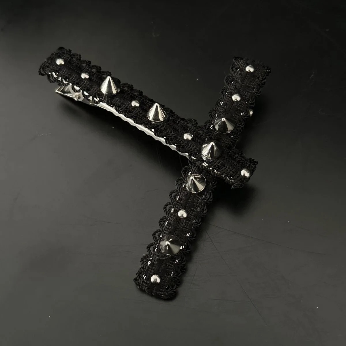 Y2K التصميم الأصلي أسود أبيض برشام الدانتيل مشبك شعر الانفجارات كليب الشرير ثقافة فرعية القوطية الجانب كليب لوليتا إكسسوارات الشعر