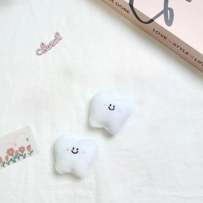 60Pcs Fun Plush Teeth Shape Pendant Key Bag Charm Suitable for Dentist Clinic Gift Gifts