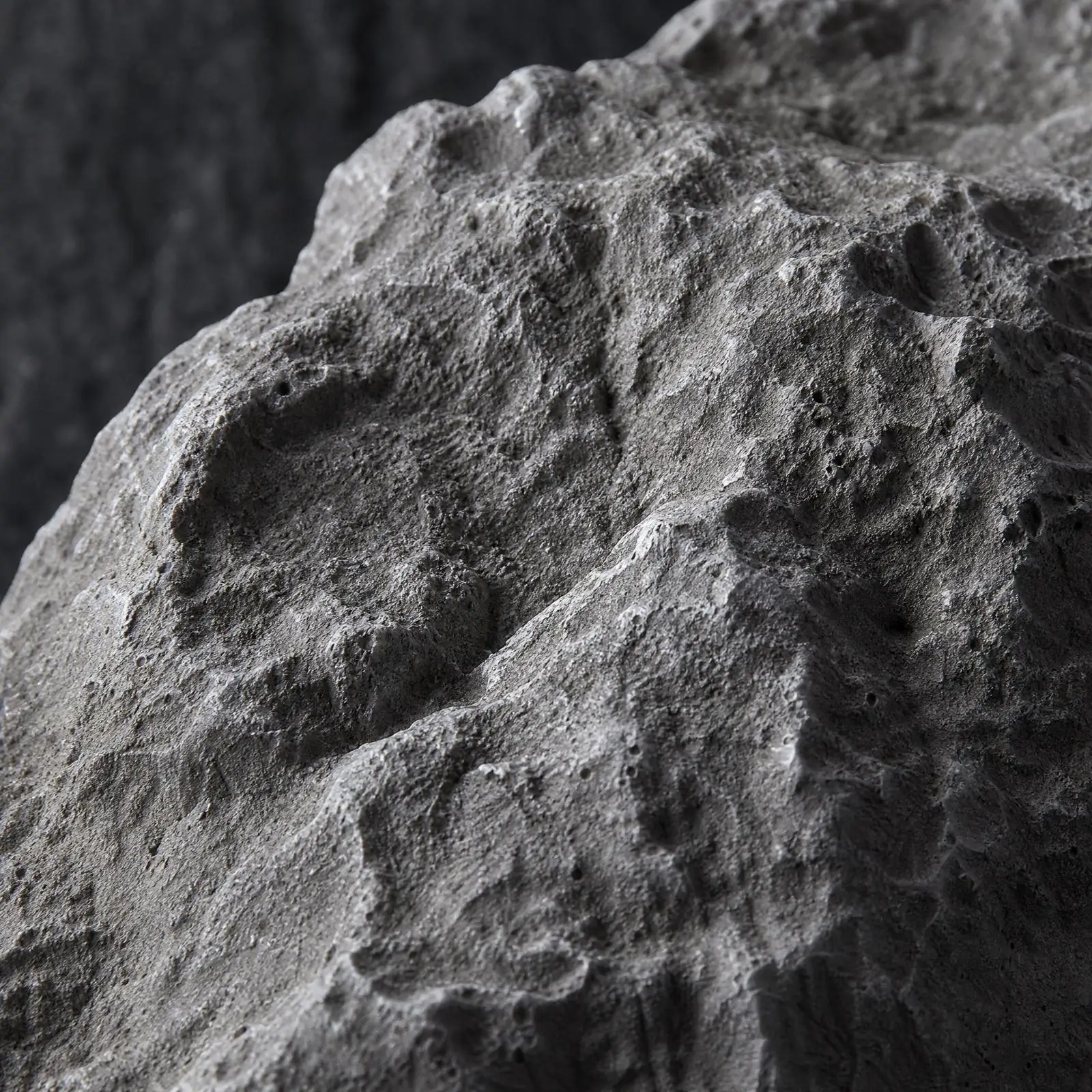 Decorative PU Rock Sculpture Artificial Stone for Indoor Landscaping Vivarium Plant Arrangement Office Desk Decor