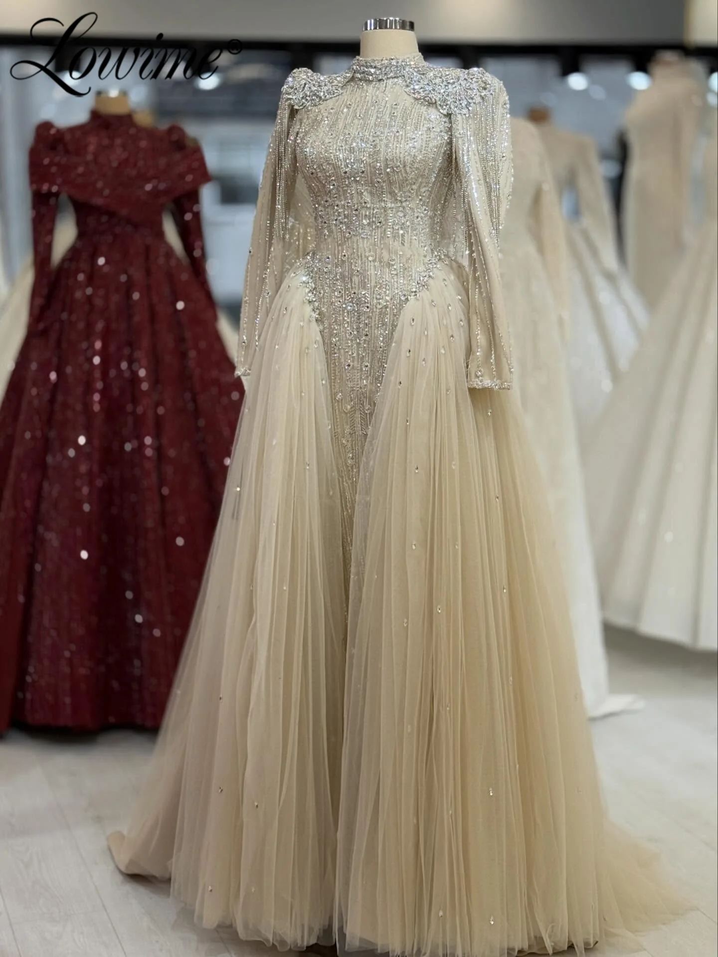 

Light Champagne Ball Gown Puffy Party Dresses Customized High Neck Long Sleeve Arabic Evening Gowns Cape Prom Engagement Dress